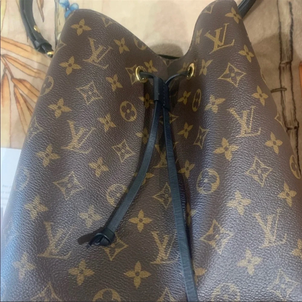 Comment - Picture 3 of 6